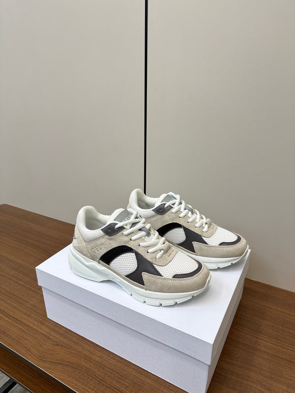 RUNNER CR-03 LOW LACE-UP PALE GRAY SUEDE AND BLACK CALFSKIN