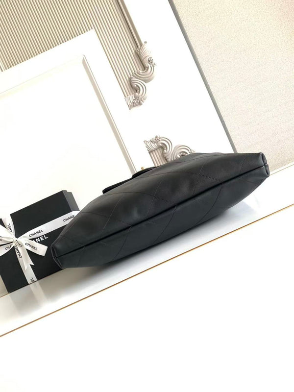 CC 2025 Bag 53cm Black Gold Calfskin 300852