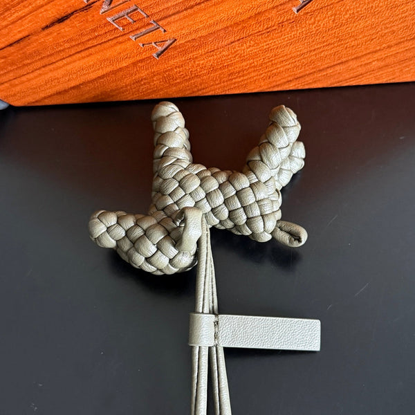 BV 25 Puppy Charm Grey leather