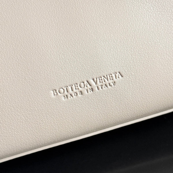 BV Ciao Ciao Bag 26cm In Limestone Leather