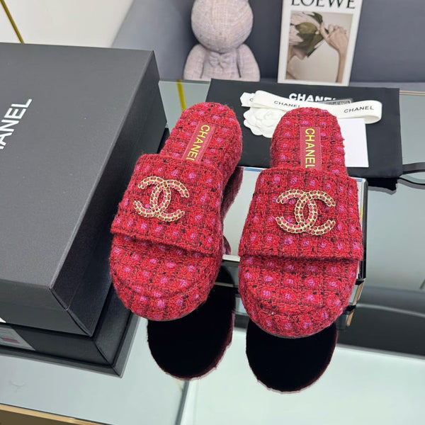 CC 25 Flatform Slide Red Fabric 238490