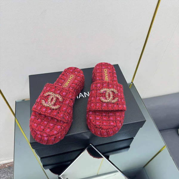 CC 25 Flatform Slide Red Fabric 238490