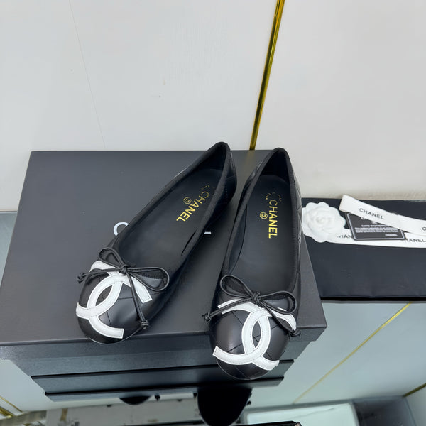 CC Loafers Black/White Sheepskin Mix Bow 297794