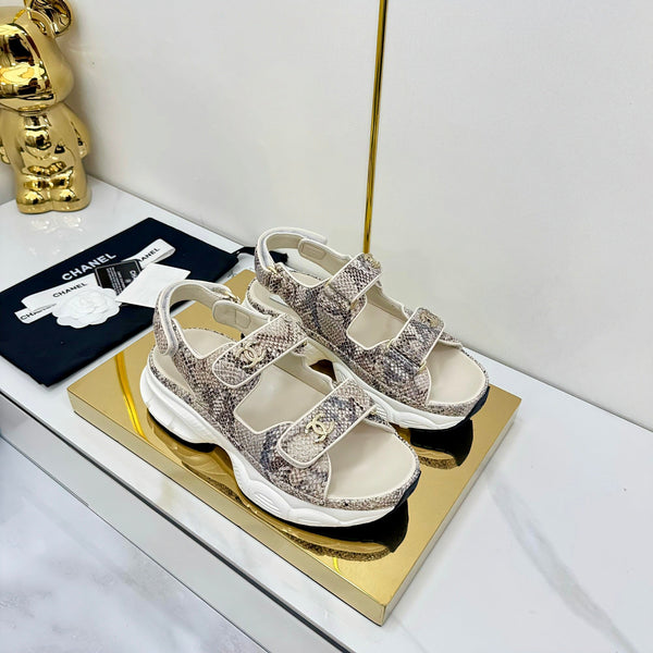 CC 25 Sandals Mutilcolor Pearlescent Sheepskin 312942