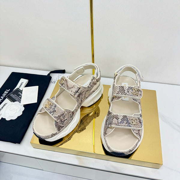 CC 25 Sandals Mutilcolor Pearlescent Sheepskin 312942