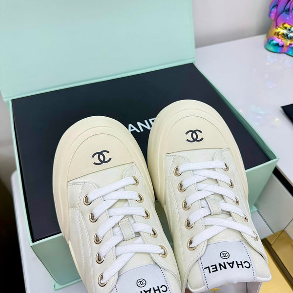 CC 25 Mules Sneaker Beige Calfskin 331184