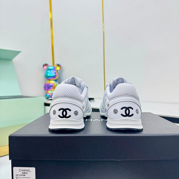 CC 25 Sneaker White Cowhide 331211