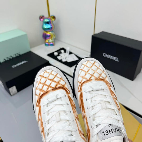 CC 25 Trainers White & Brown Cowhide 413832