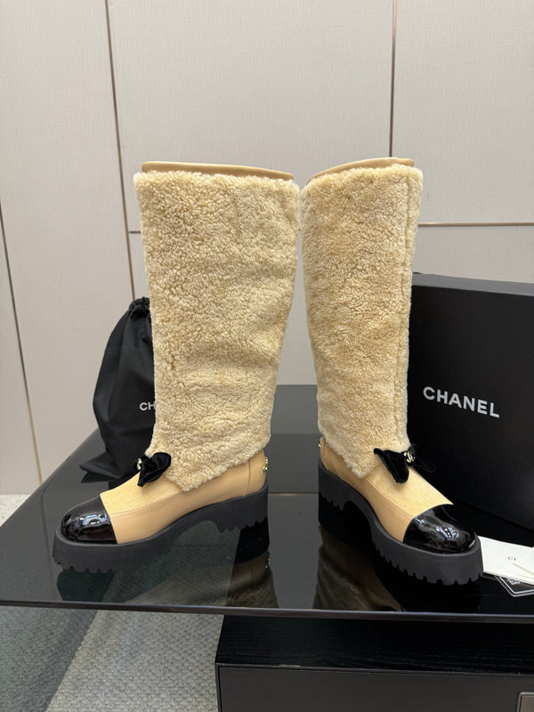 CC knee-high boots beige sheepskin and wool 532191