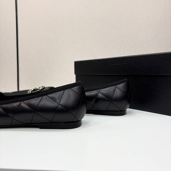 CC 25 Ballet Flat Large Logo Black Quilted Calfskin