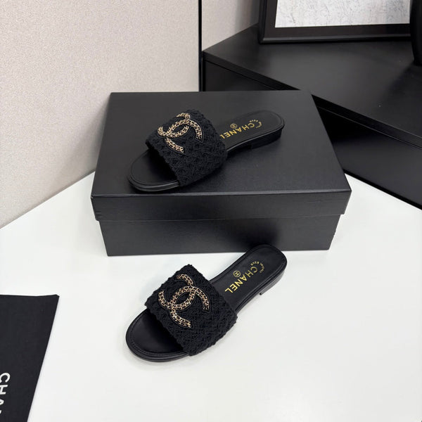 CC 25 Doubble Chain Embroidered Slippers Black Fabric And Sheepskin 352493