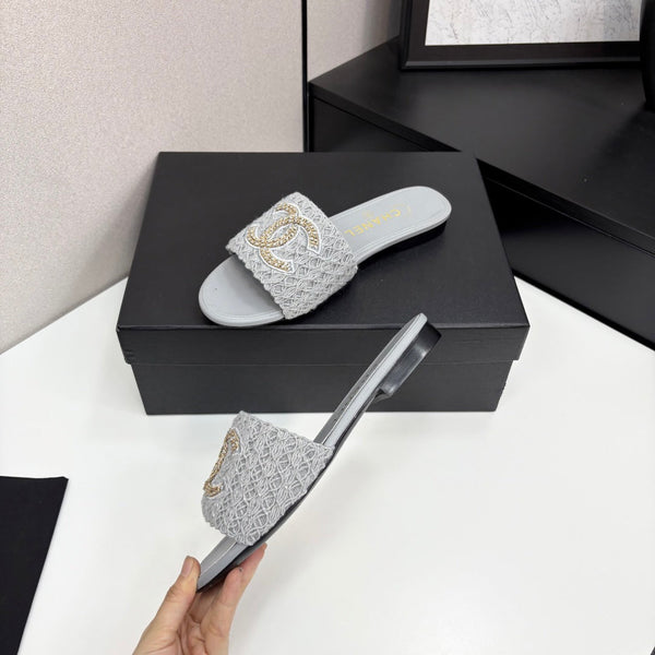 CC 25 Doubble Chain Embroidered Slippers Grey Fabric And Sheepskin 352494