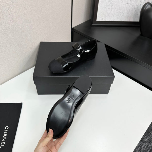 CC25 Mary Janes Black Patent Cowhide And Grosgrain 352505