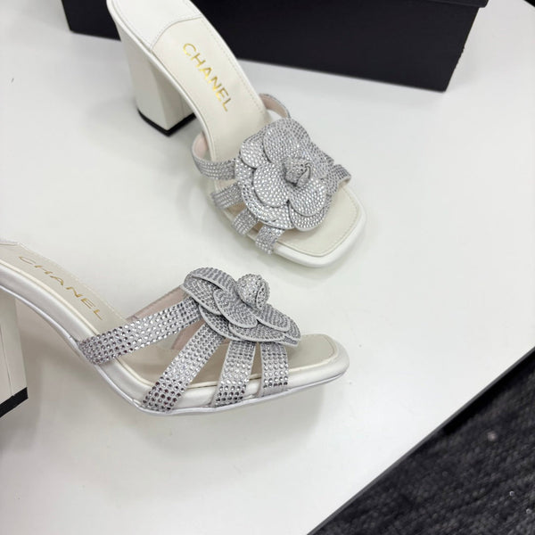 CC 25 Camellia Open Heel Mule Sandals 90mm Silver Stone Grain And Sheepskin 368845