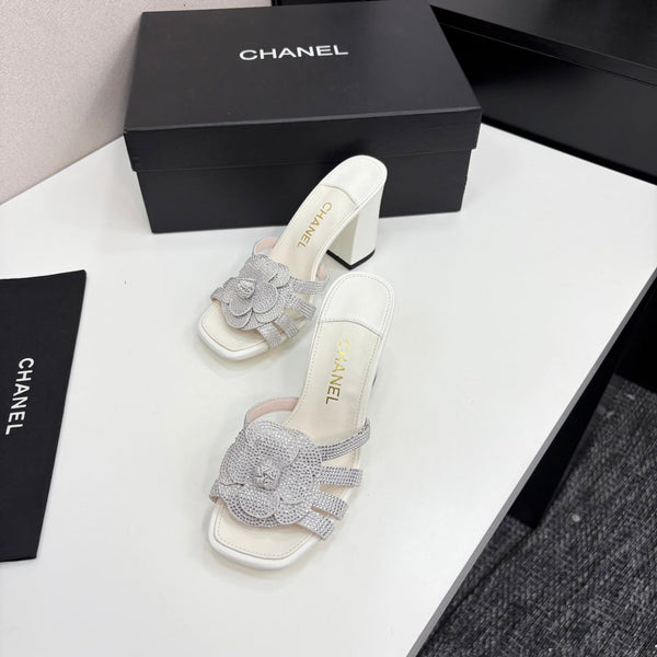 CC 25 Camellia Open Heel Mule Sandals 90mm Silver Stone Grain And Sheepskin 368845