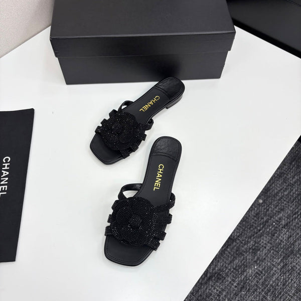 CC 25 Camellia Open Flat Mule Black Stone Grain And Sheepskin 368851