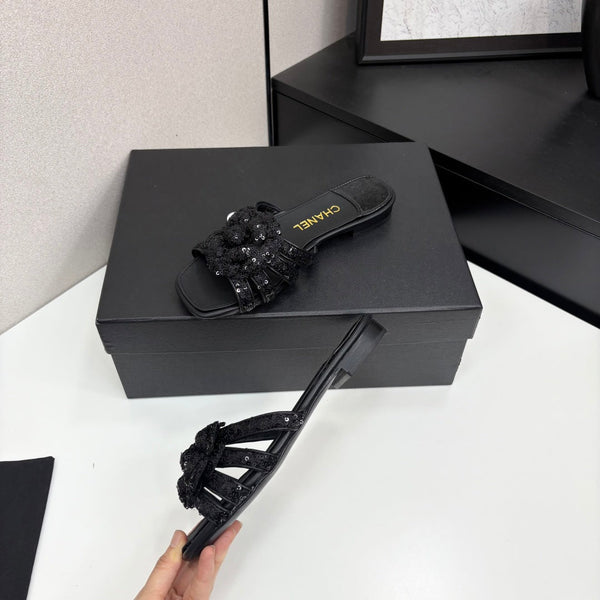 CC 25 Camellia Open Flat Mule Black Coarse Glitter Fabric And Sheepskin 368853