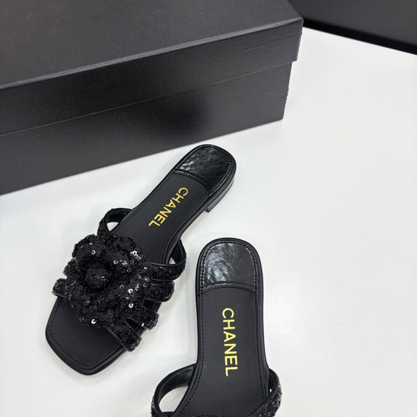 CC 25 Camellia Open Flat Mule Black Coarse Glitter Fabric And Sheepskin 368853