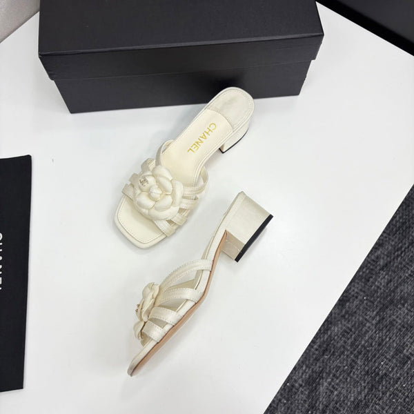 CC 25 Camellia Open Heel Mule Sandals 50mm Ivory Sheepskin And Fabric 368857