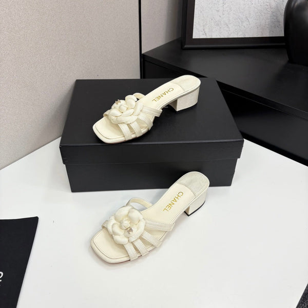 CC 25 Camellia Open Heel Mule Sandals 50mm Ivory Sheepskin And Fabric 368857