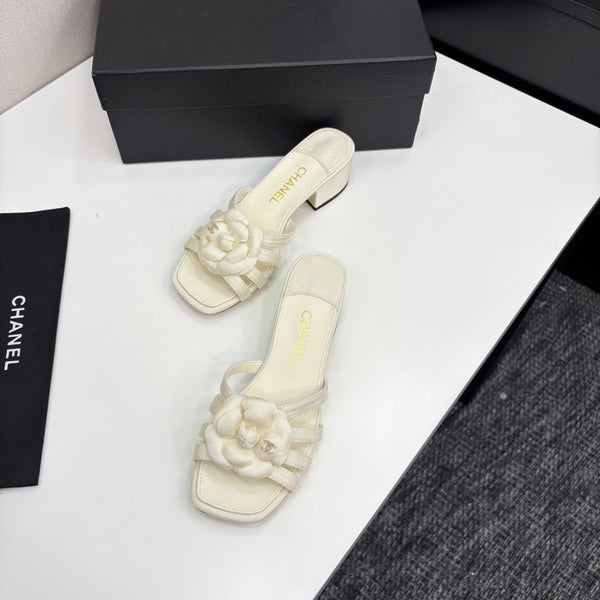 CC 25 Camellia Open Heel Mule Sandals 50mm Ivory Sheepskin And Fabric 368857