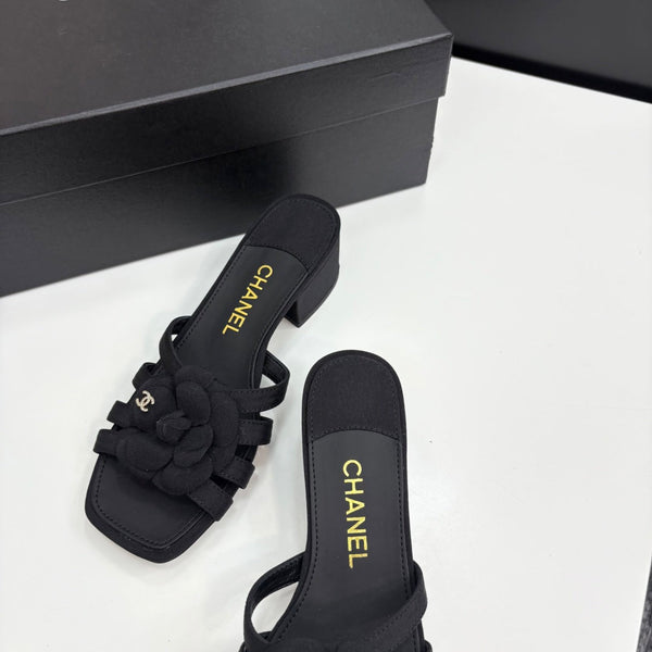 CC 25 Camellia Open Heel Mule Sandals 50mm Black Sheepskin And Fabric 368858