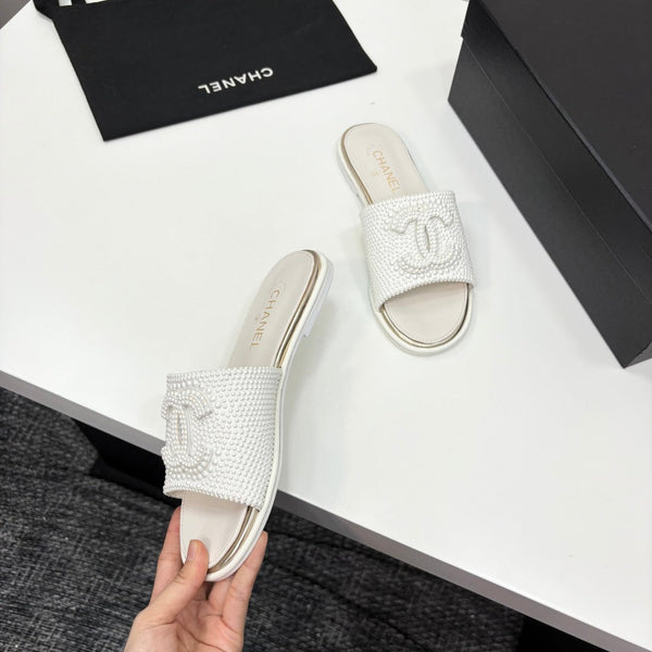 CC 25 Open Heel Mule White Cultured Pearls And Sheepskin 368861