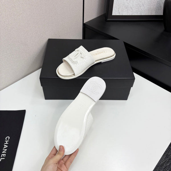 CC 25 Open Heel Mule White Cultured Pearls And Sheepskin 368861