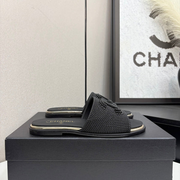 CC 25 Open Heel Mule Black Cultured Pearls And Sheepskin 368862