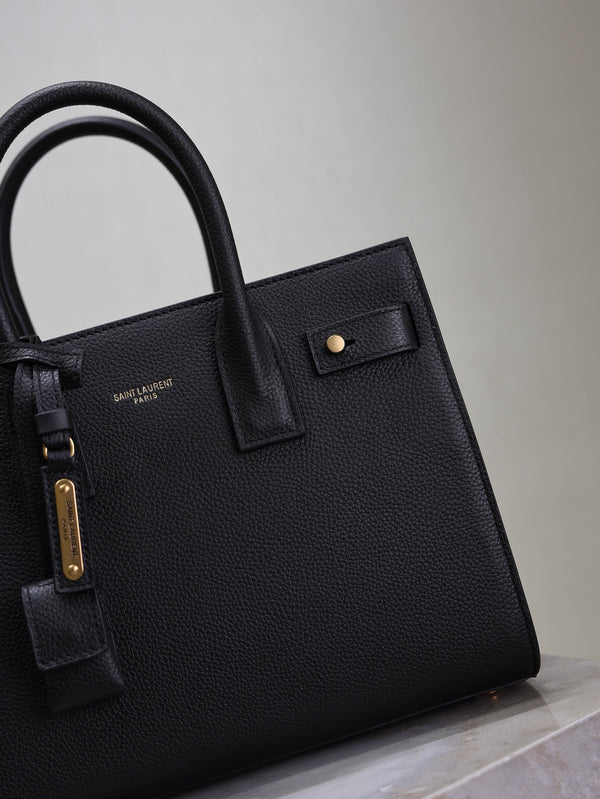 Prada Sac De Jour Nano 26cm Black Grain Cowhide GHW