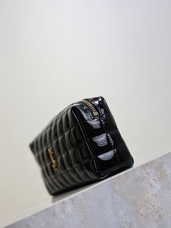 YSL Cassandre Matelassé Chain Clutch 18.5cm Black Patent Leather