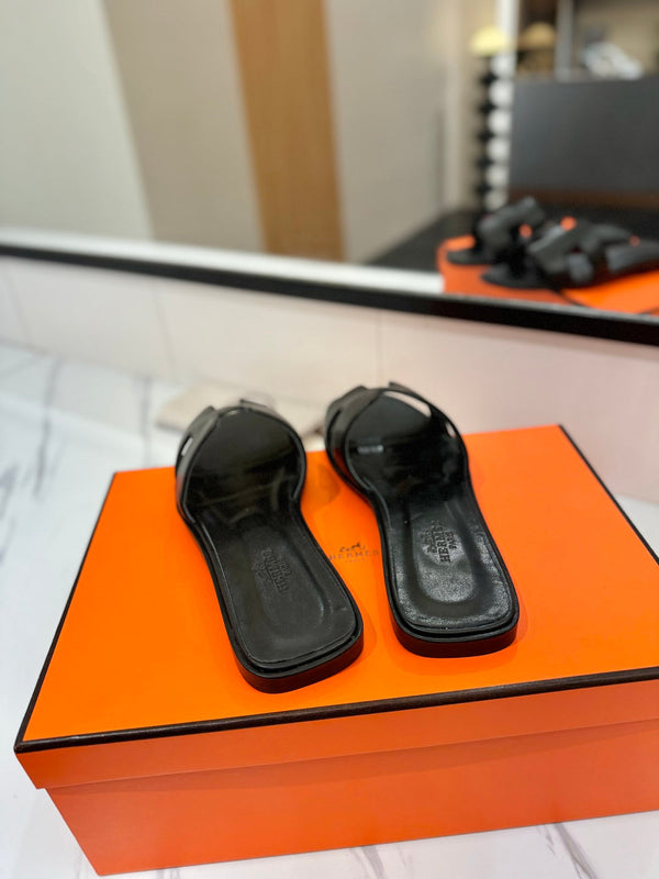 HM Oran Sandal Black Cowhide 294854