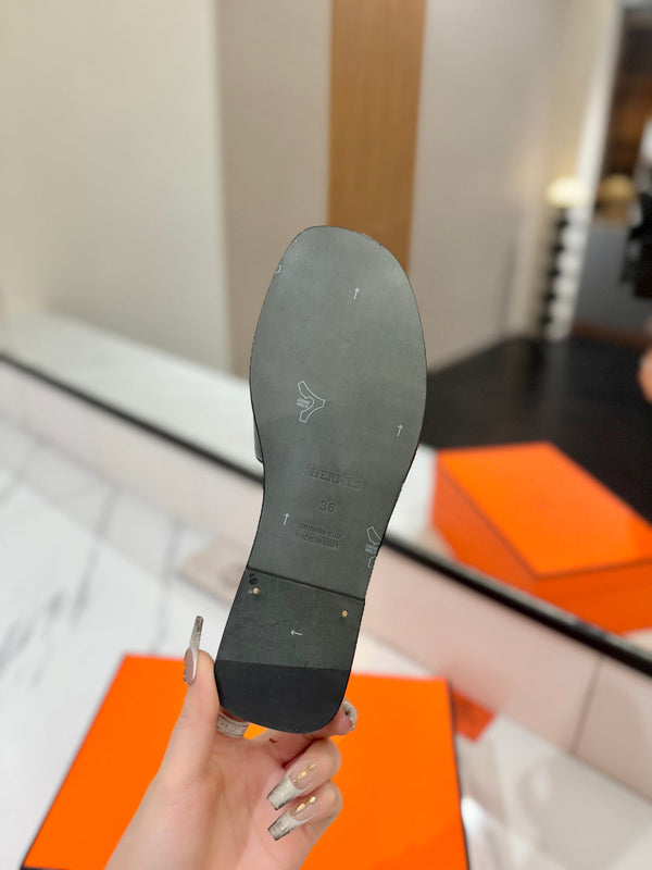 HM Oran Sandal Black Cowhide 294854