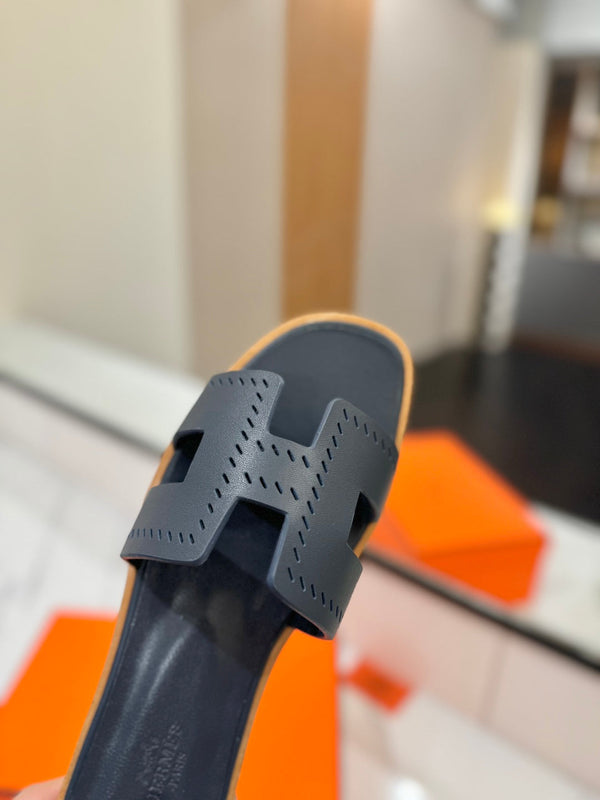 HM Oran Sandal Black Blue Perforate Cowhide 294870