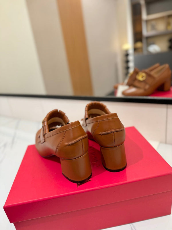 VT 2025 Signature Heeled Loafer Brown Calf Leather 295069