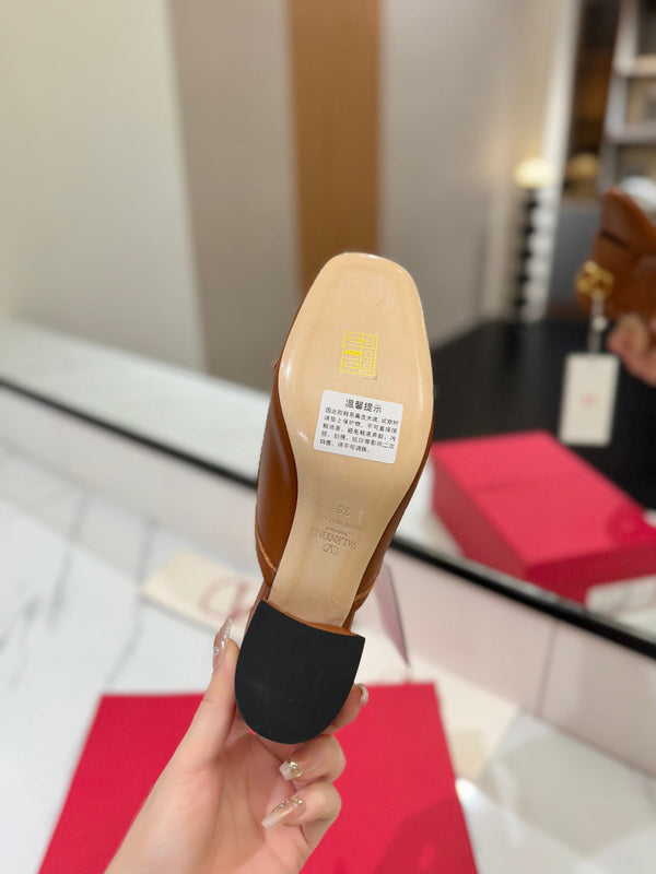 VT 2025 Signature Heeled Mule Brown Calf Leather 295076