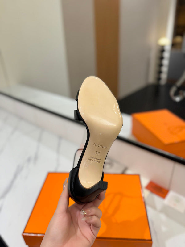 HM Joy 90mm Heeled Sandals Black Flat Cowhide 294917