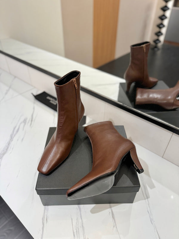 YSL 25 High-heeled Boot Brown Cowhide 520776