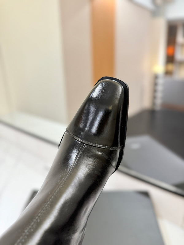 YSL 25 Zipper Sleeve Boot Black Patent Cowhide 520791