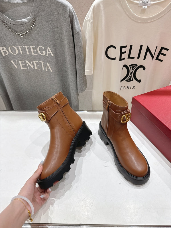 VT short boots brown calfskin 174441