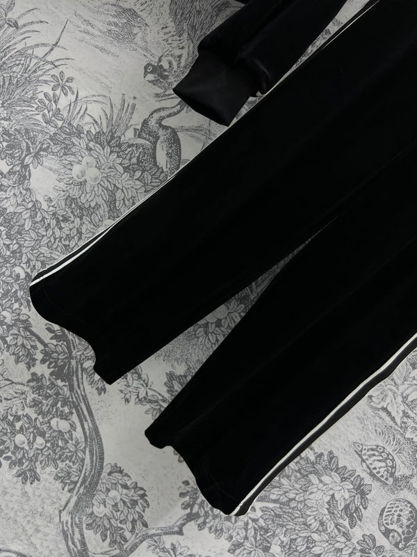 CD 25 Abito con nastro a contrasto Velluto nero