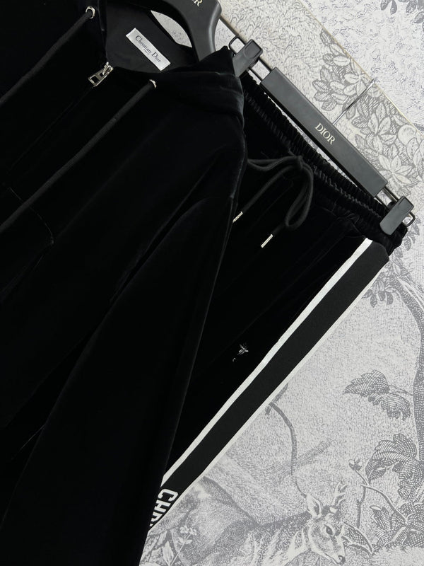 CD 25 Abito con nastro a contrasto Velluto nero