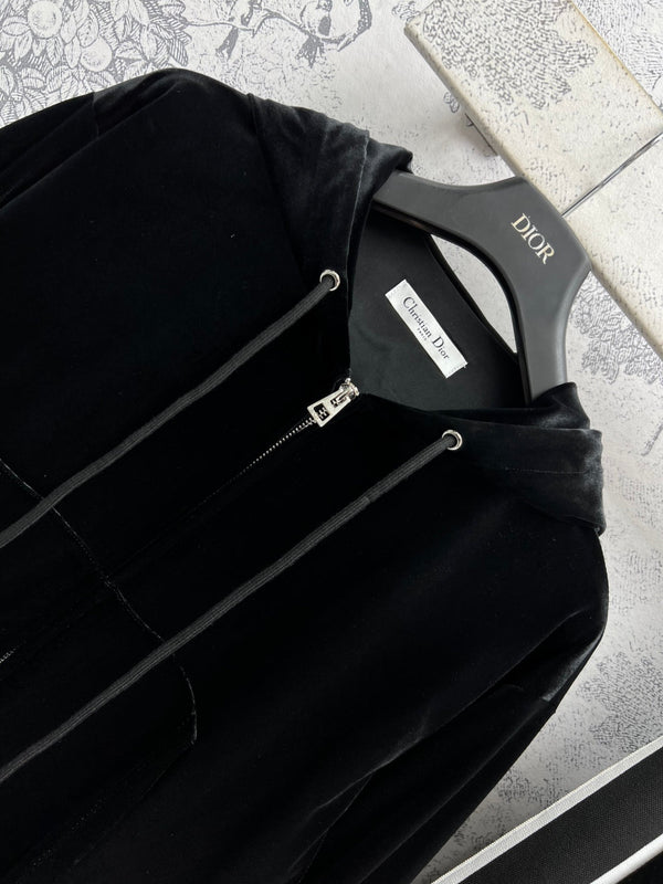 CD 25 Abito con nastro a contrasto Velluto nero