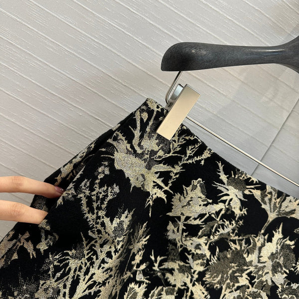 CD 25 Print Short Black Gold Jacquard fabric