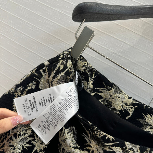 CD 25 Print Short Black Gold Jacquard fabric