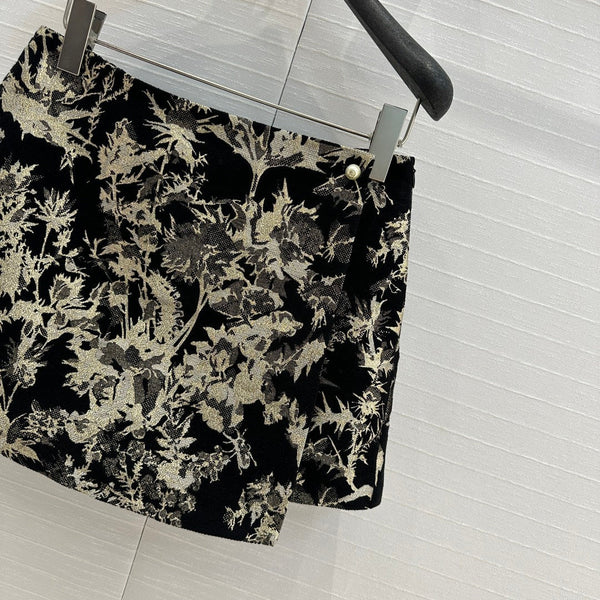 CD 25 Print Short Black Gold Jacquard fabric