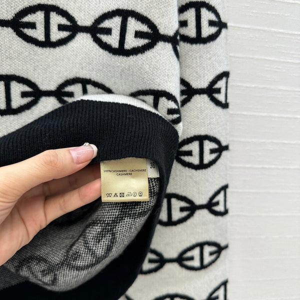 HM 25 Sweater White Mix Black Cashmere 02655