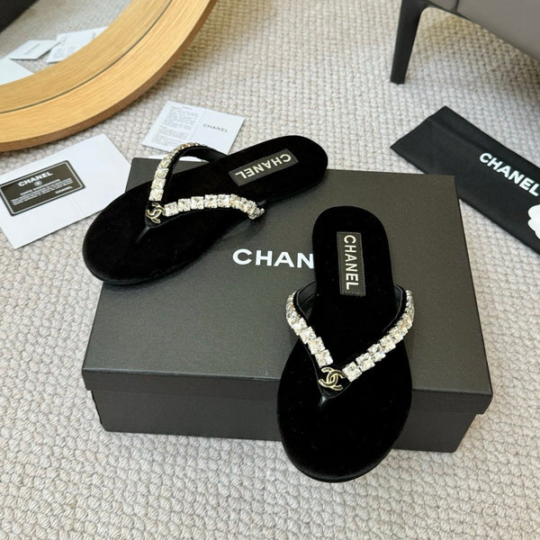 CC Diamond Thong Slippers Black Cloth 305866