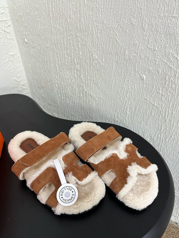 HM Chypre Sandal In Caramel Mix White Suede And Fleece Lining 961140