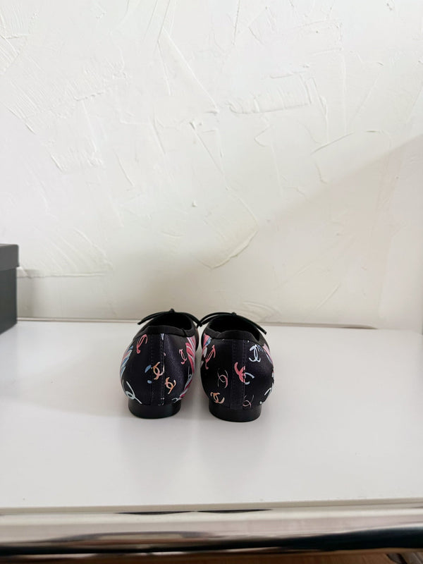 Ballet Flats White Cloth Black Patent Calfskin